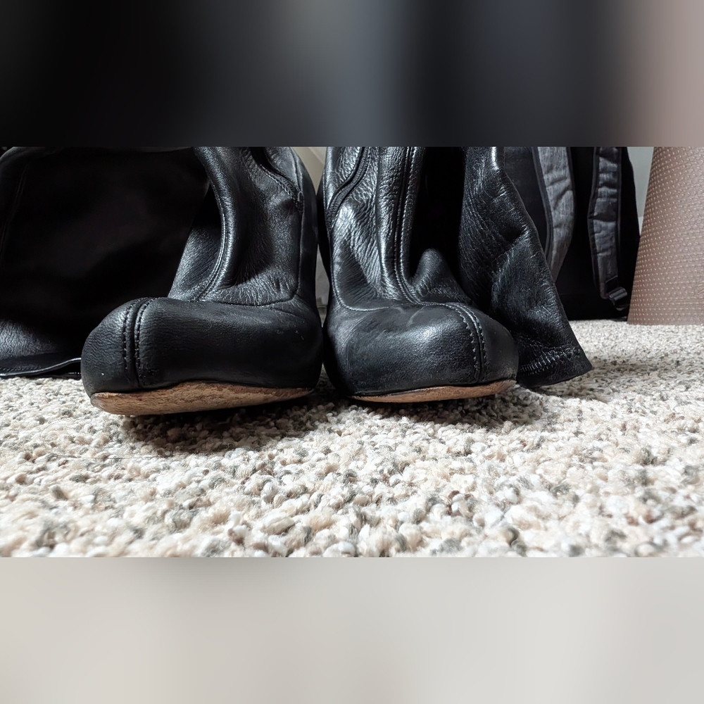EUC Chloe Women's Knee Length Black Leather Boot 4" Heel， Sz 7.5 - Picture 8 of 15